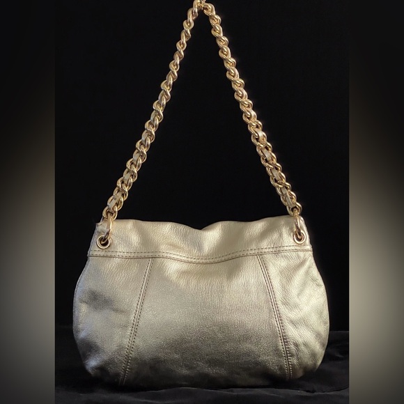 Antonio Melani Gold Metallic Flap Closure Chain Strap Emblem Purse Handbag Bag - Picture 2 of 11